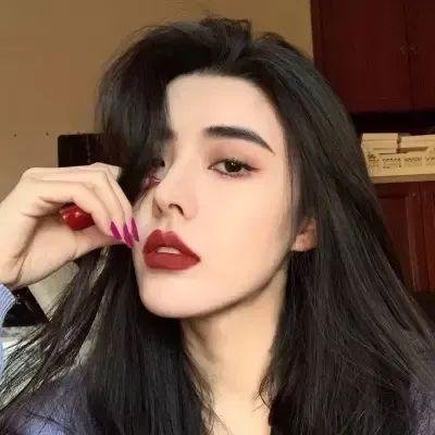 离婚后，我成了顶流